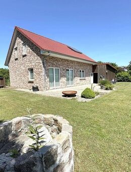 Exklusives Familienidyll in Lottorf bei Schleswig: Neuwertiges KfW 55 Haus mit Top-Energiebilanz - Lottorf