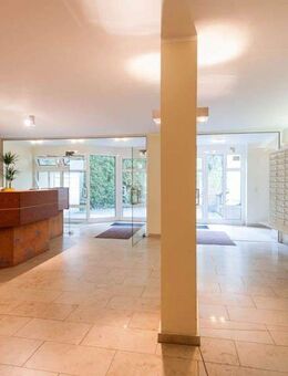 Wohnen auf Zeit - Exklusives, möbliertes Terrassen-Apartment in gehobener Wohnanlage - München