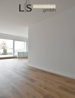 *S-Haigst - Atemberaubende Aussicht!* Renovierte Terrassen-Wohnung mit Panoramablick über Stuttgart! - Stuttgart