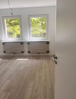 Hochwertig sanierte Wohnung in einem 4-Familienhaus - Wilhelmshaven