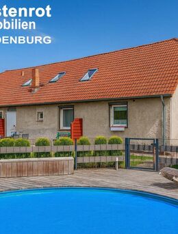 GROSSES LANDHAUS MIT GARAGE UND VIEL PLATZ AUF EINEM TRAUMGRUNDSTÜCK MIT POOLLANDSCHAFT + SPIELPLATZ - Anklam
