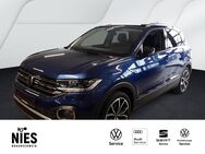 VW T-Cross, 1.0 TSI Style AppConnect, Jahr 2021 - Braunschweig