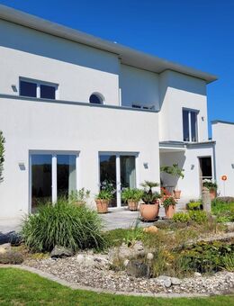 Für die Wenigen, die mehr wollen - Modernes Einfamilienhaus - Hirschaid