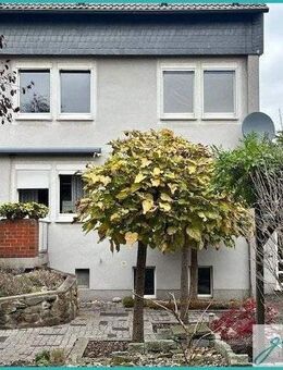 Bergkamen-Oberaden: Einfamilienhaus mit Einliegerwohnung, Carport und Garage mit japanischem Garten - Bergkamen