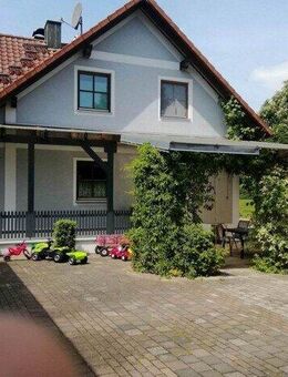 Renditeobjekt auf dem Lande 6 Wohneinheiten Reiterhof - Kastl (Landkreis Amberg-Sulzbach)