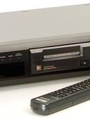 SONY-MINIDISC - MDS-JE 330 black inkl. Fernbedienung RM - D29M Kann MDs beschreiben, löschen, Titel verschieben, kombinieren, in 8600