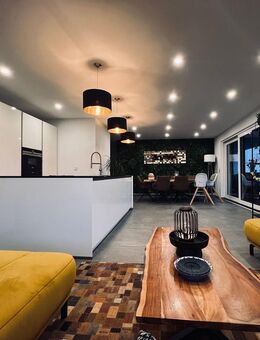 Sehr geehrte Interessenten, unsere Angebote sind freibleibend und unverbindlich. Die Angaben basieren auf Aussagen des Verkäufers. Irrtum sowie Zwisch - Villingen-Schwenningen