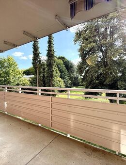 Idyllisches Wohnen mit direktem Blick in den grünen Park! - Regensburg