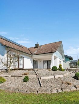 Provisionsfrei - Hochwertig ausgestattetes Haus mit Einliegerwohnungen auf großzügigem Grundstück - Wallhausen (Baden-Württemberg)