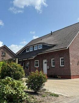 Gepflegtes Doppelhaus in Hage - Ruhig gelegen und dennoch zentral - Hage