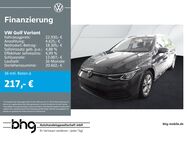 VW Golf Variant, 2.0 TDI Life, Jahr 2021 - Reutlingen