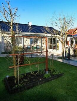 Schöner Bungalow in Schortens - Schortens