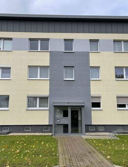 Sanierte 3-Raumwohnung im 2. Obergeschoss ab November 2025 zu vermieten ! - Bitterfeld-Wolfen