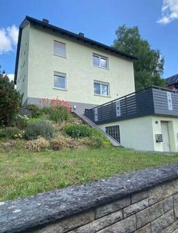 Zweifamilienhaus mit sehr schönem Ausblick in 97450 Arnstein-Müdesheim (ID 10566) - Arnstein (Bayern)