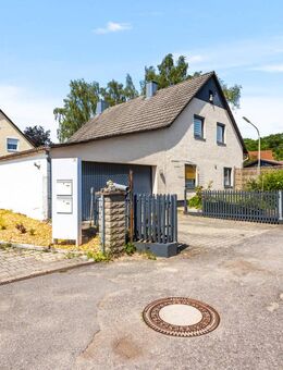 Familienfreundliches Zuhause mit Wohlfühlgarten, Garage & Dachterrasse in guter Lage ! - Langquaid
