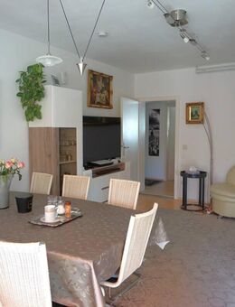 Ruhige Lage, Balkon, prima Infrastruktur - Besichtigung: Do. 11.09. n. indiv. Vereinbarung - München