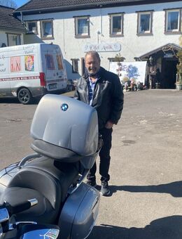 Welche Frau will mit mir eine ehrliche aufrichtige liebevolle und harmonische Beziehung aufbauen und mich so akzeptiert wie ich bin - Wassenberg Zentrum