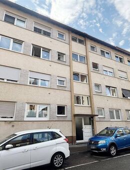 Großzügige & charmante 2-Zi.-Wohnung in guter Wohnlage inkl. Balkon & Kellerabteil - Karlsruhe