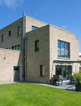 Neuwertige Villa in ruhiger und stadtnaher Lage - Flensburg