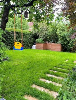 gepflegte 4-Zi Wohnung mit Garten, Garage und Hobbyräumen in Schwaikheim zu verkaufen - Schwaikheim