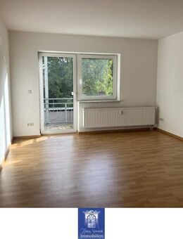 Perfekte Wohnung mit Wohlfühlcharakter, schönem Balkon und Tageslichtbad! - Döbeln
