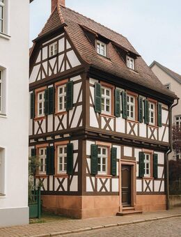 Leben im Herzen der Altstadt - Historisches Stadthaus für Familien mit Sinn für das Besondere - Heidelberg