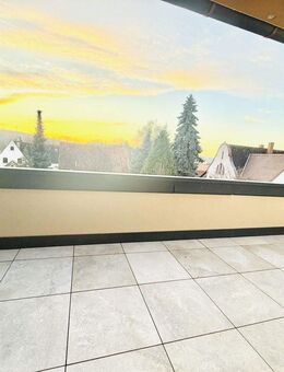 Moderne 3-Zimmerwohnung mit Dachloggia / Erstbezug nach Sanierung/ Einbauküche - Windsbach