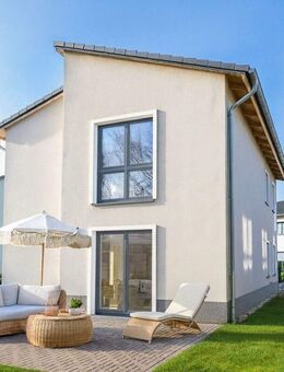 Modernes Einfamilienhaus mit Garten, EBK, Stellplatz und Tageslicht-Badezimmer - Blankenfelde-Mahlow