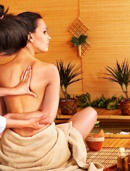 Rückenmassage in Stuttgart - Kitty´s Thai Massage - Stuttgart