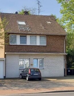 Gepflegtes 2-Familienhaus -vermietet- mit Garage in Rheinhausen-Friemersheim "Nähe Toeppersee" - Duisburg