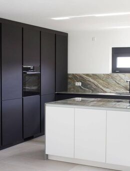 Traumwohnung mit hochwertiger Ausstattung und Designküche - Villingen-Schwenningen