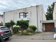 RESERVIERT !! RESERVIERT !! Tolles Haus in exponierter Lage sofort frei ! - Landstuhl (Sickingenstadt)