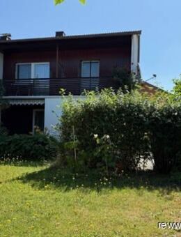 Gemütliche Doppelhaushälfte mit Balkon, Terrasse und Garten in ruhiger Lage - Burgkirchen (Alz)