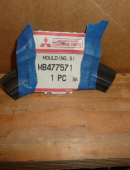 MB477571 Zierleiste, Heckscheibe, links Mitsubishi Galant E30 - Hannover Vahrenwald-List