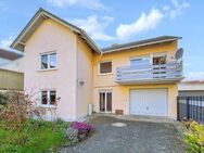 Ansprechendes Einfamilienhaus mit Einliegerwohnung in Rodheim Stadt Rosbach von der Höhe - Rosbach (Höhe)
