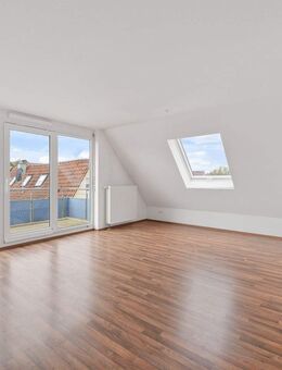 Fast Neubau: 4 Zimmer-Wohnung Baujahr 2011 - Böblingen
