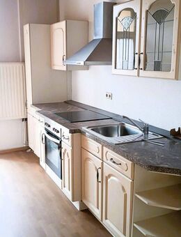 Eine schöne 3 Zimmer Wohnung inkl. Stellplatz - Weißenfels