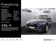 Audi Q5, 50 TDI quattro basis, Jahr 2023 - Bad Camberg