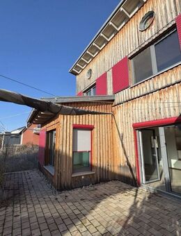***modernes, exklusives EFH mit Carports, großem Garten und Südterrasse*** - Ochsenfurt