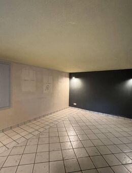 Zentrale 2-Zimmer-Wohnung mit eigenem Eingang - Bodenwerder (Münchhausenstadt)