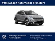 VW T-Roc, 1.5 l TSI Life OPF, Jahr 2022 - Frankfurt (Main)