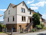 Einfamilienhaus mit traumhaftem Blick über Erbach! - Erbach (Hessen)