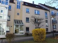 Schöne, helle 2-Zimmer Dachgeschosswohnung mit großzügigem Balkon in idealer Lage von Regensburg - Regensburg