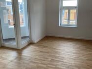 HOCHWERTIGE DG-WOHNUNG!!! MIT PARKETT, FUßBODENHEIZUNG, LOGGIA, LIFT SOWIE MODERNEM BAD!!! - Chemnitz