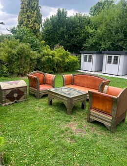🛋️ Handgefertigte Couchgarnitur aus echtem Ziegenleder + Tisch & Truhe – Unikat! - Eschweiler