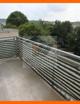 1,5 Raum-DG-Whg. mit Balkon und Aufzug in Innenstadtnaher Lage - Nähe Südbahnhof und Arcarden. - Gera