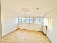 Wohnen im Zentrum! Interessante 3 Zimmer-Wohnung in Bad Cannstatt! - Stuttgart