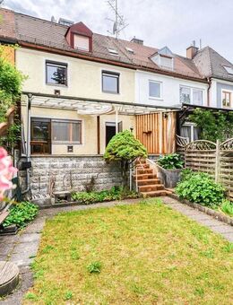 +++MACHT ES EUCH SCHÖN+++ Reihenmittelhaus mit 126 qm Gesamtfläche in Sendling! - München