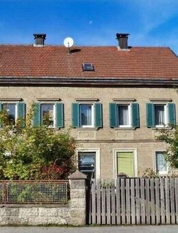 PREISSENKUNG! Charmantes Sandsteinhaus mit Nebengebäuden, Garagen und Garten, ca. 600m² Wohn- u. Nutzfl., Grund 1.161m²! - Sand (Main)