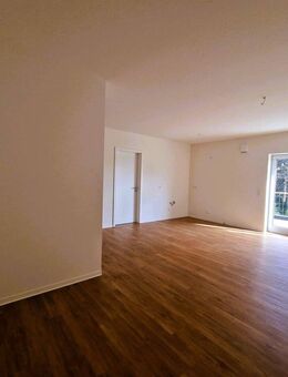 Moderne 1-Zimmer-Wohnung mit Dachterrasse & Einbauküche in Oldenburg-Bürgerfelde - Oldenburg